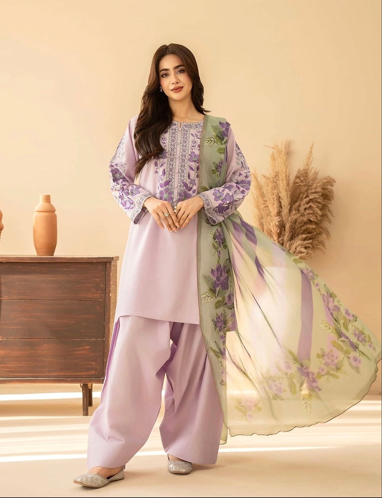 Bella Botanical Shalwar Suit in Soft Lilac